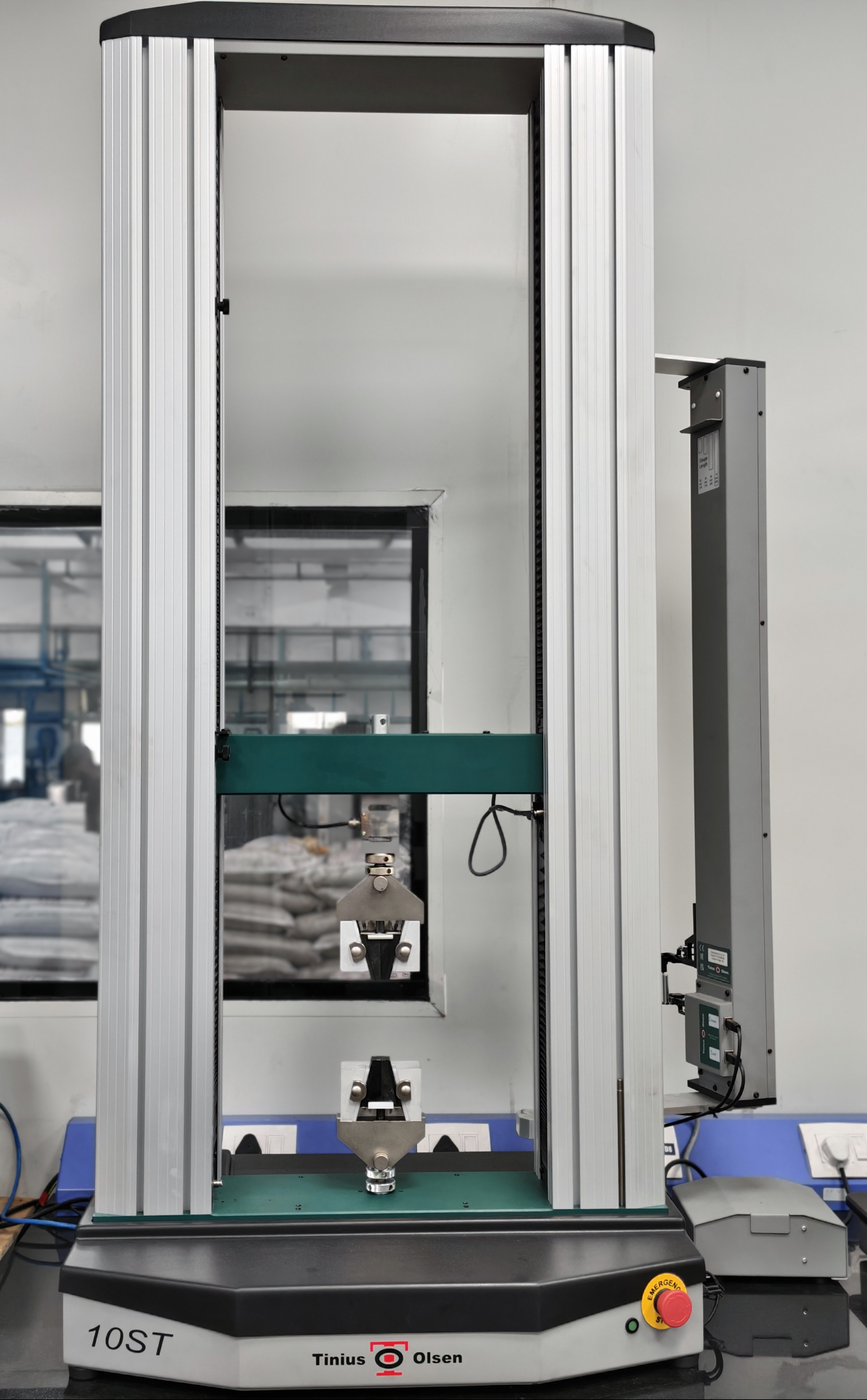 Universal Testing Machine